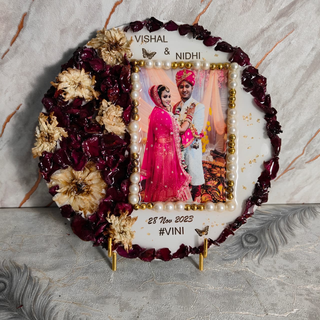 Wedding Garland Preservation Round Photo Frame | Personalized Wedding Details Preservation with Flowers (10 Inch)