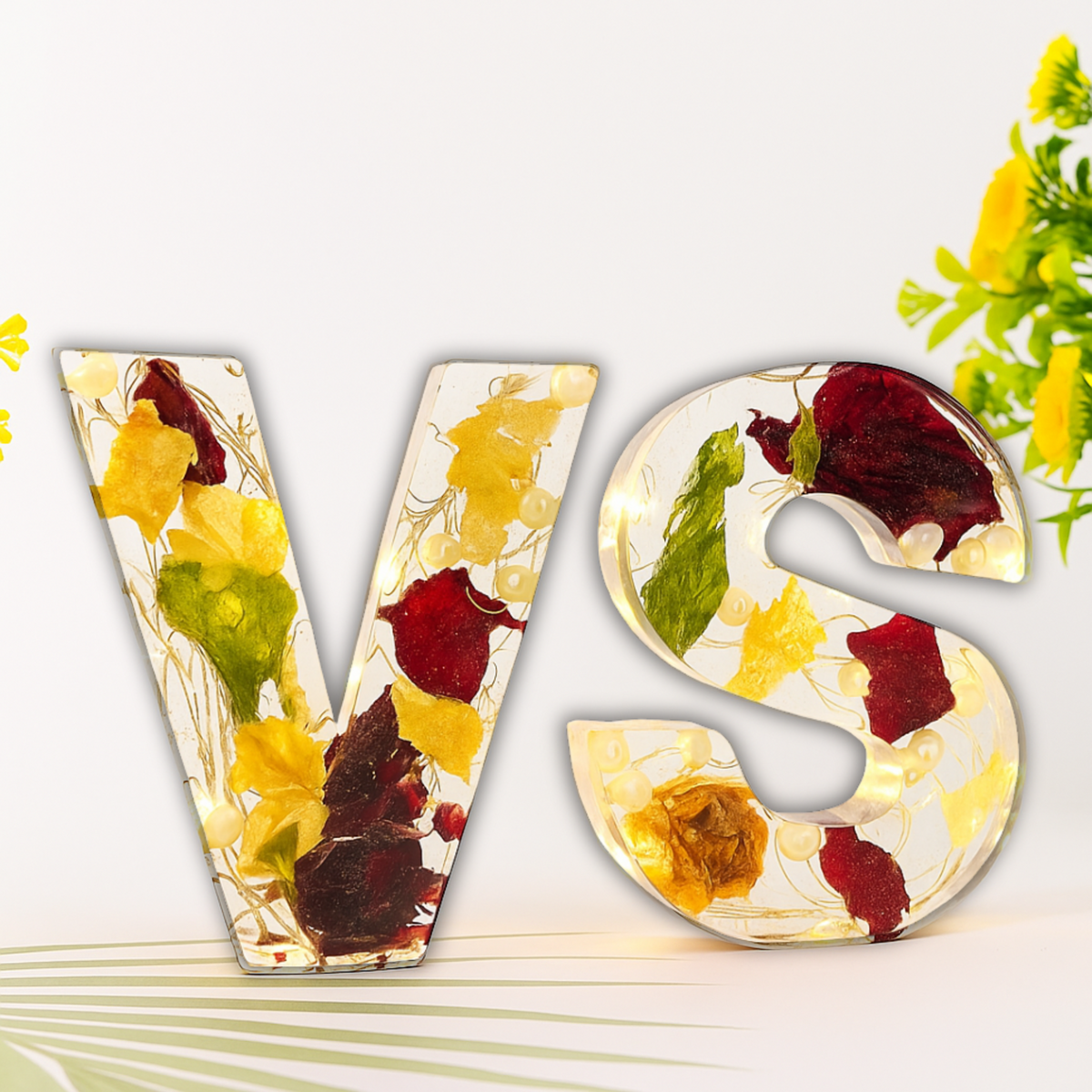 Resin 4 inch name initial Lamp with Qurki Lights with Sing Flowers Round curve shape Flowers & petals Flowers Presaervation