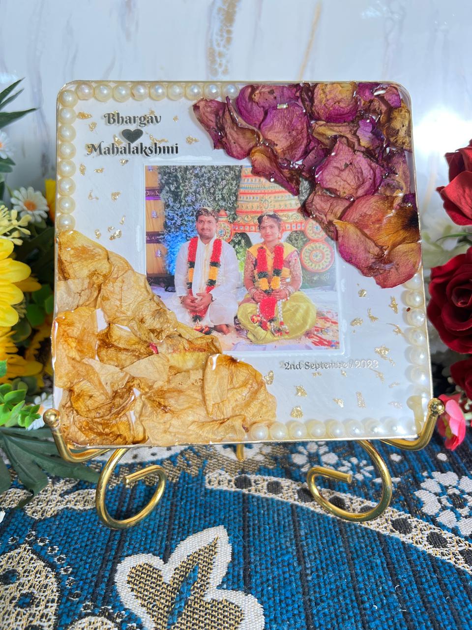 Resin 6inch coster with red and yellow patels with pearl and couple photo and name and date with metal stand Varmala preservation