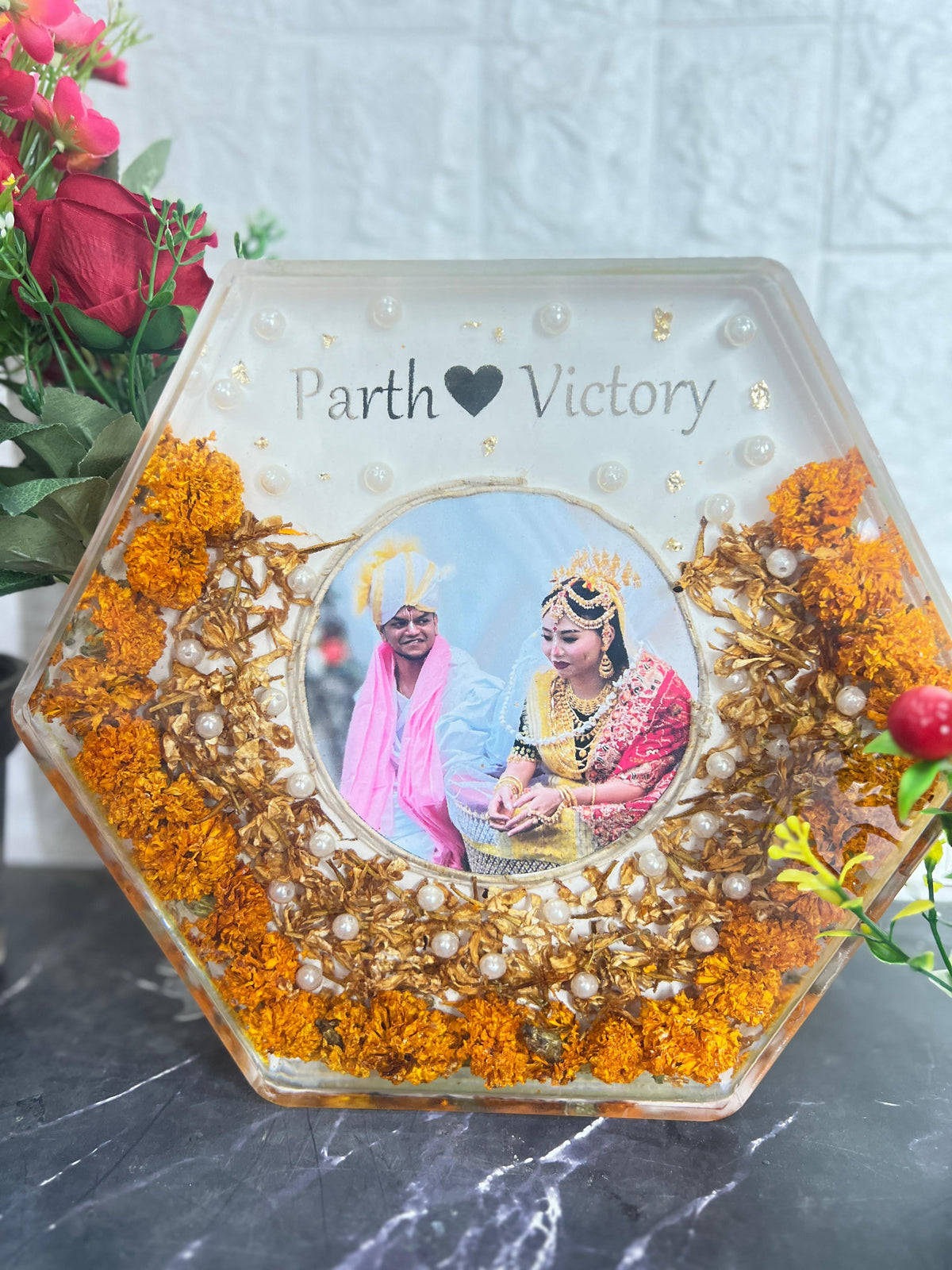 Resin 10 inch Acrallic Frame with LED conecction with couple Name and Photo Varmala Preservation