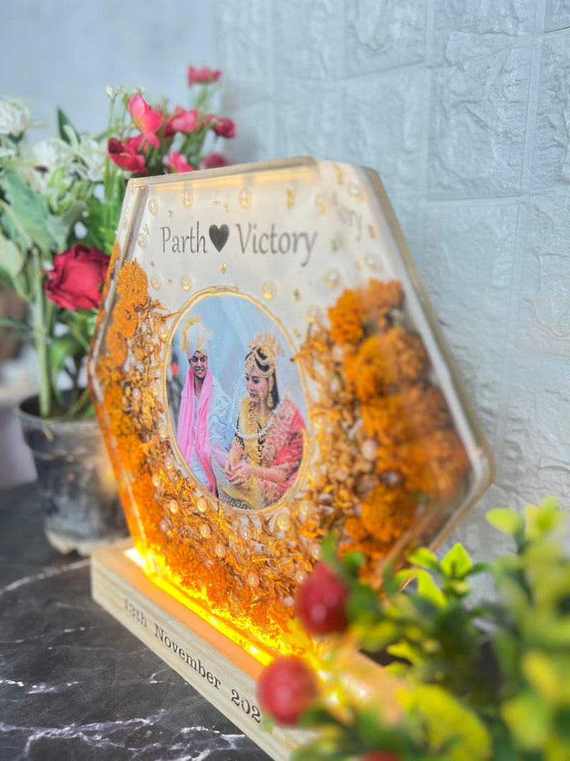 Resin 10 inch Acrallic Frame with LED conecction with couple Name and Photo Varmala Preservation