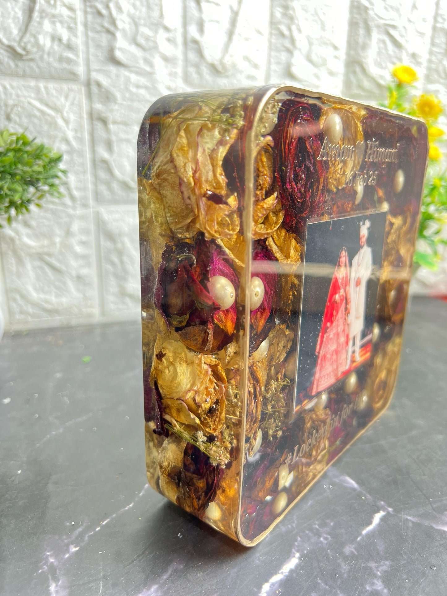 Resin 6-Inch Block with Couple photo & Varmala Preservation