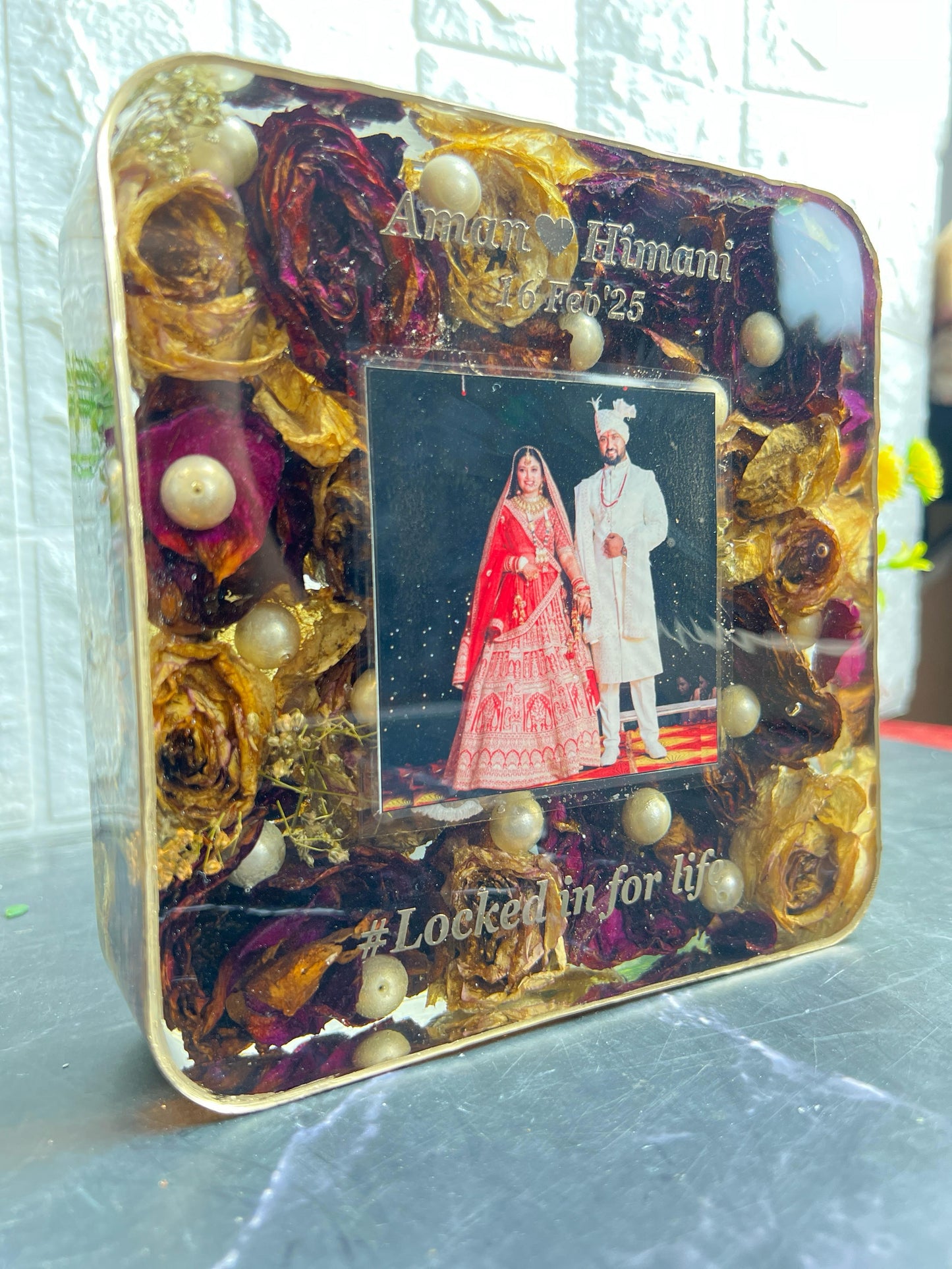 Resin 6-Inch Block with Couple photo & Varmala Preservation