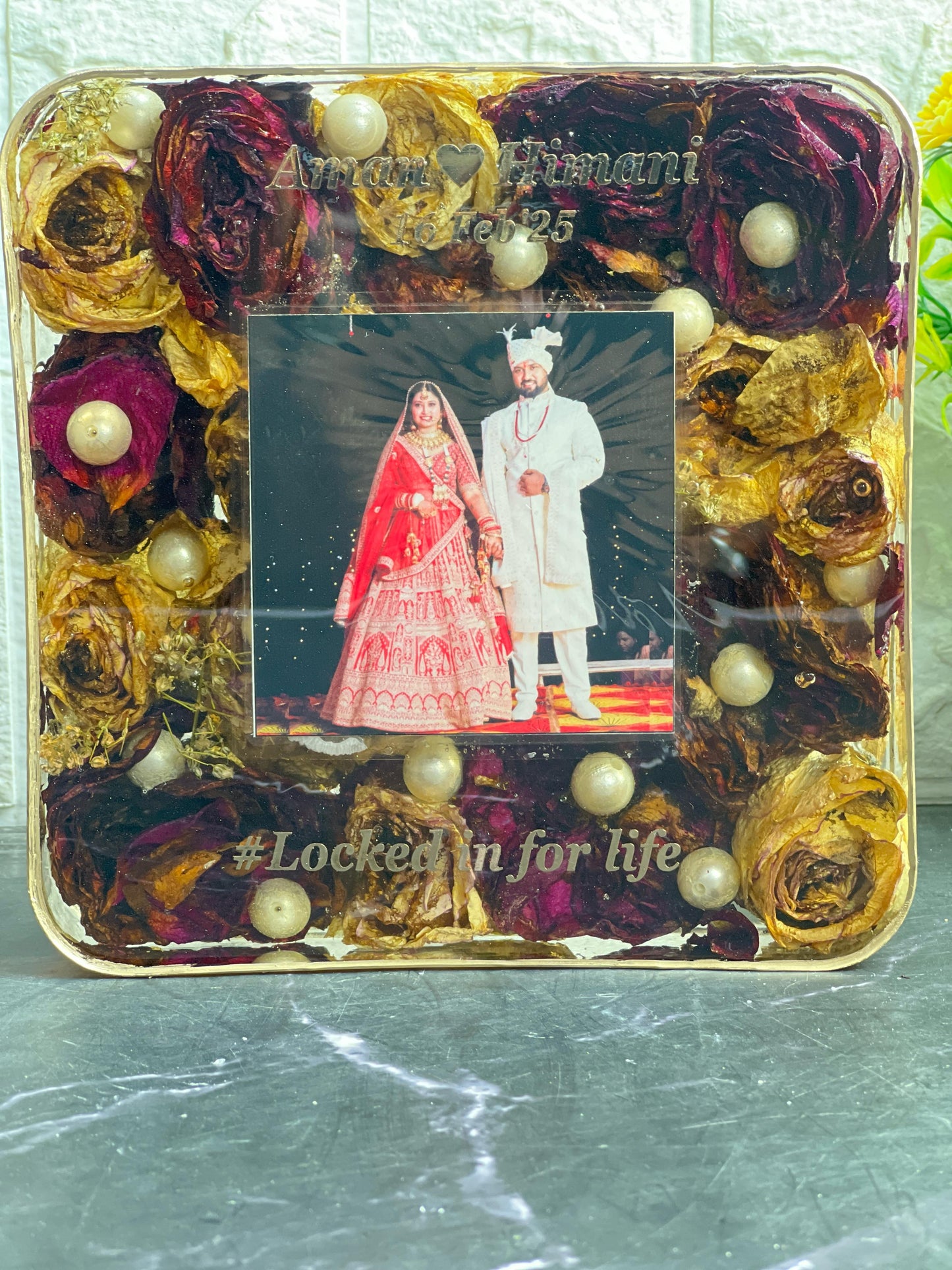 Resin 6-Inch Block with Couple photo & Varmala Preservation