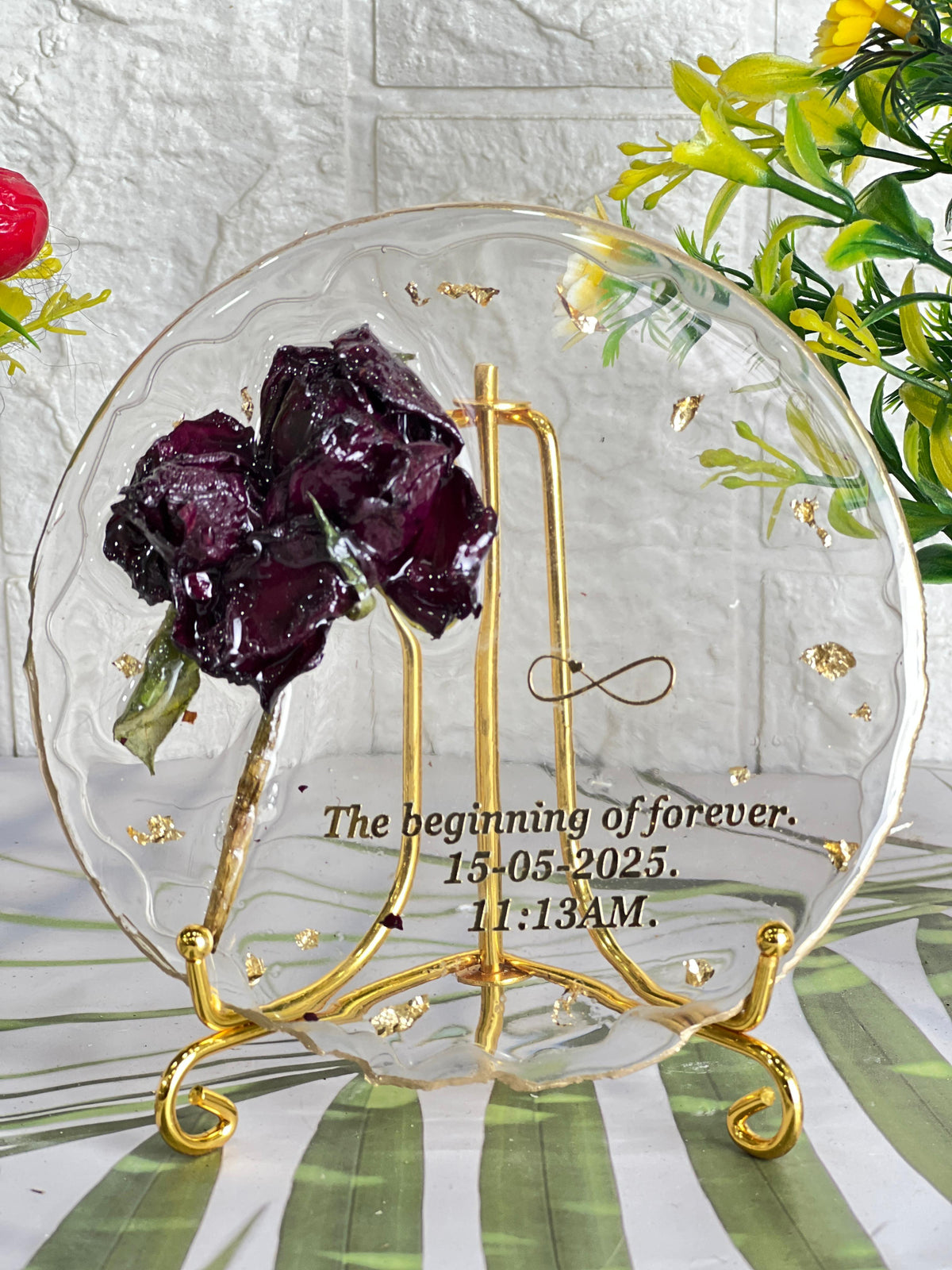 Resin 4 inch name initial Lamp with Qurki Lights with Sing Flowers Round curve shape Flowers & petals Flowers Presaervation