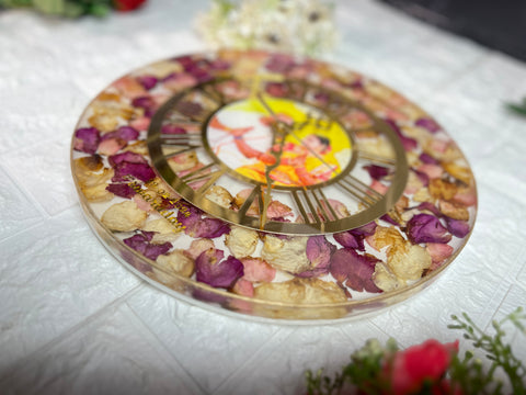 Resin-Preserved Wall Clock | Wedding Garland Keepsake Resin-Preserved Wall Clock | Wedding Garland Keepsake