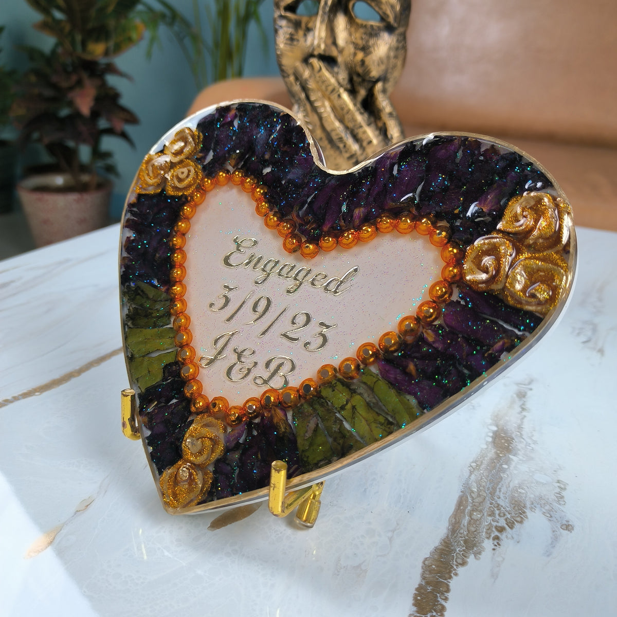 Heart-Shaped Resin Varmala Preservation Frame
