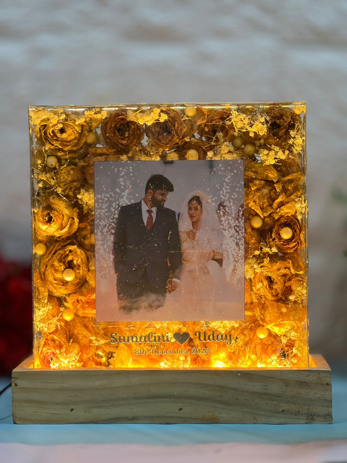 Resin Varmala Preservation Frame with Flowers and Couple Photo