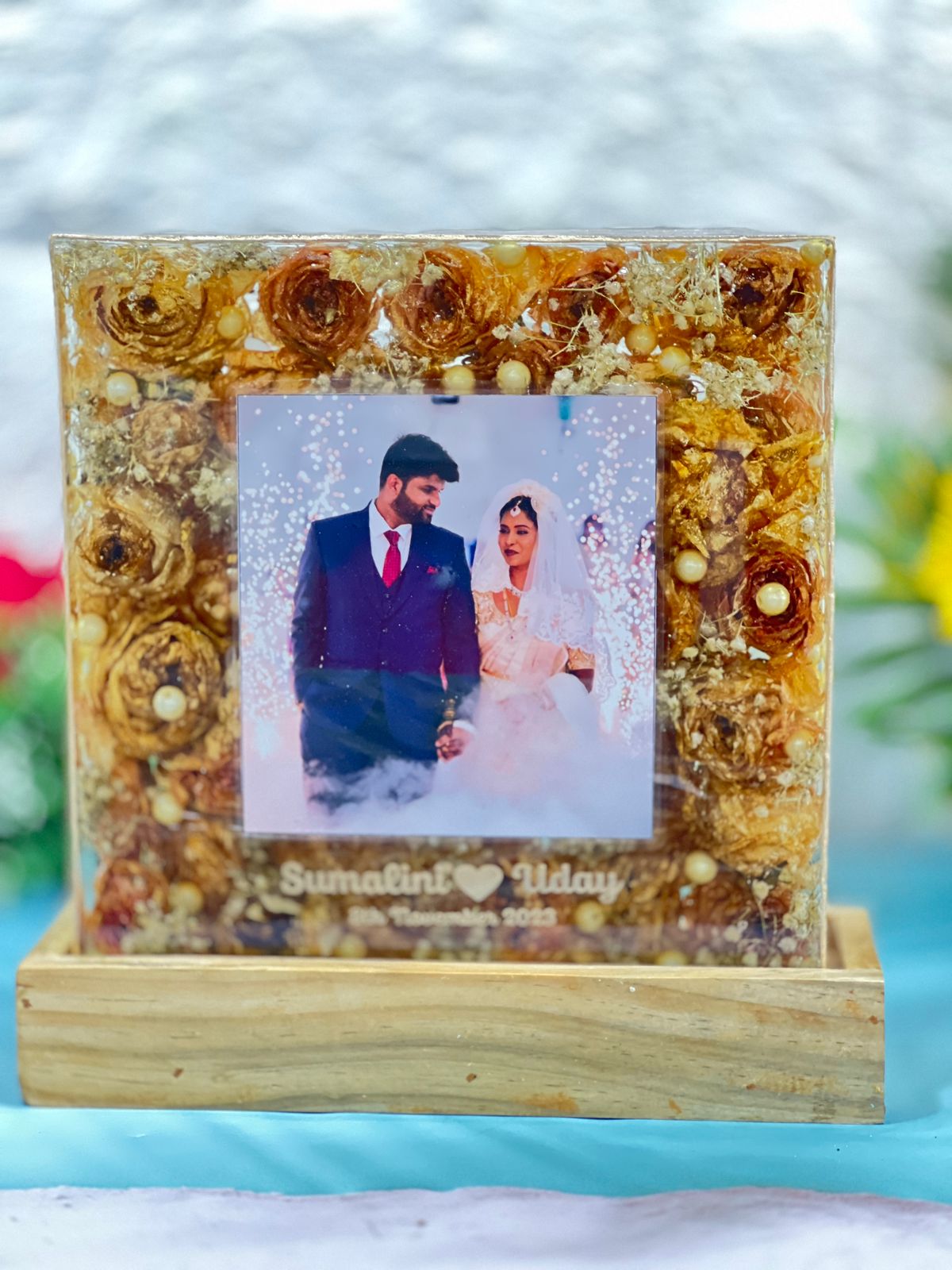 Resin Varmala Preservation Frame with Flowers and Couple Photo