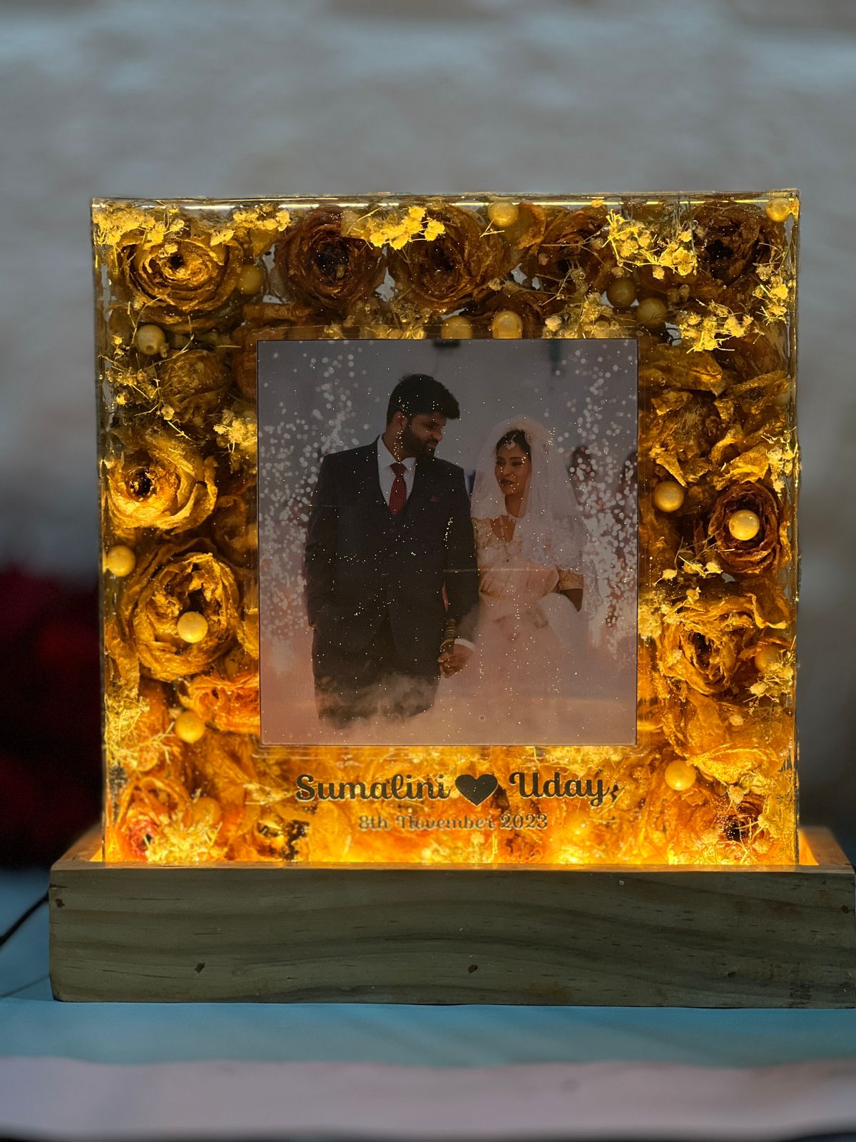 Resin Varmala Preservation Frame with Flowers and Couple Photo