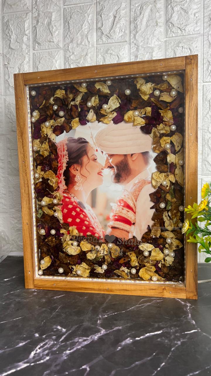 Resin Varmala Preservation in Wooden LED Frame (12 by 15-Inches)