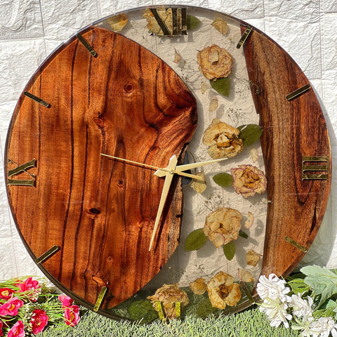Deep Casting Resin Wall Clock with Flower Preservation (18-inches) Deep Casting Resin Wall Clock with Flower Preservation (18-inches)