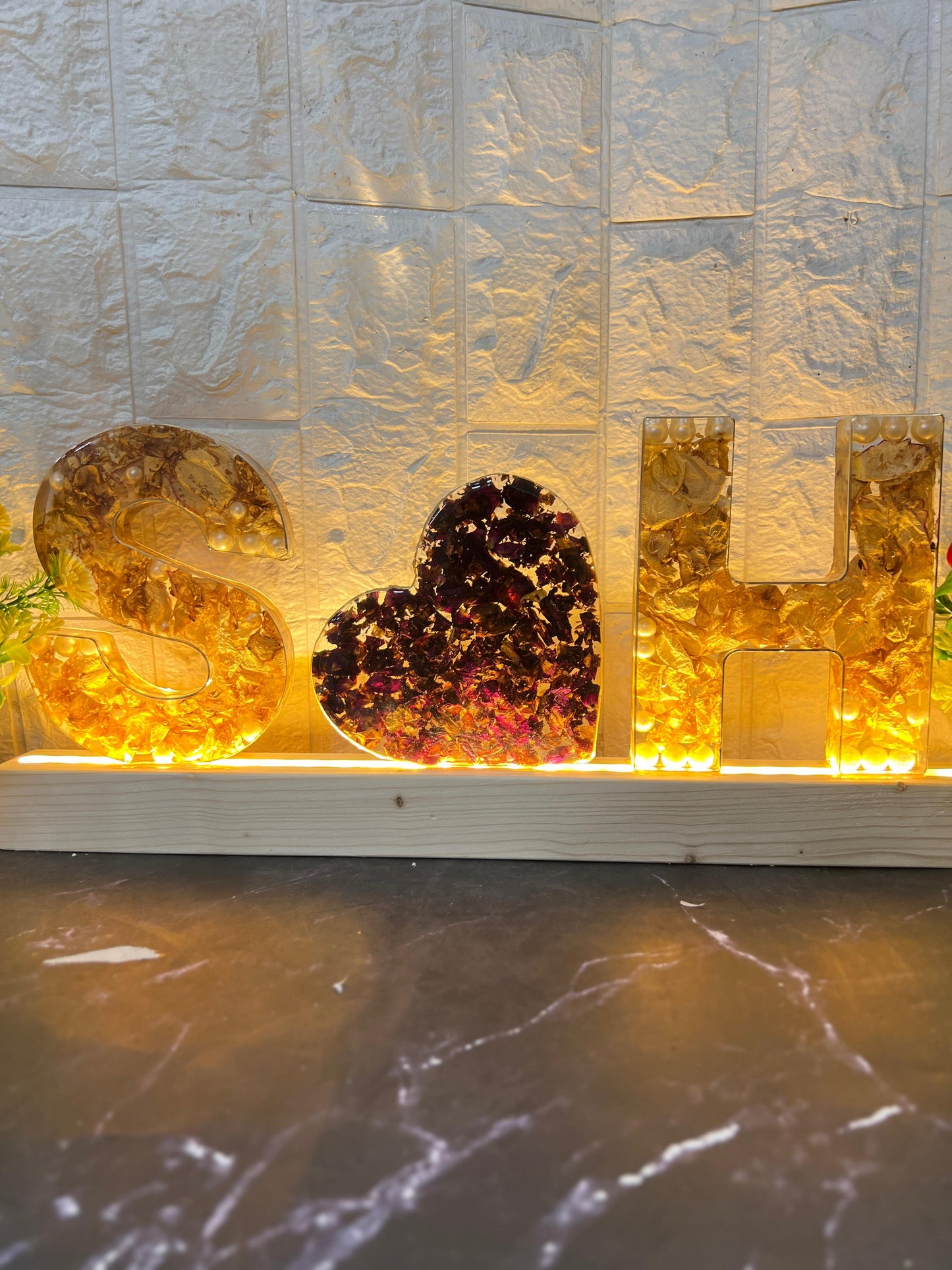 Resin Name Initial LED Lamp with Heart Sign (6-inch)