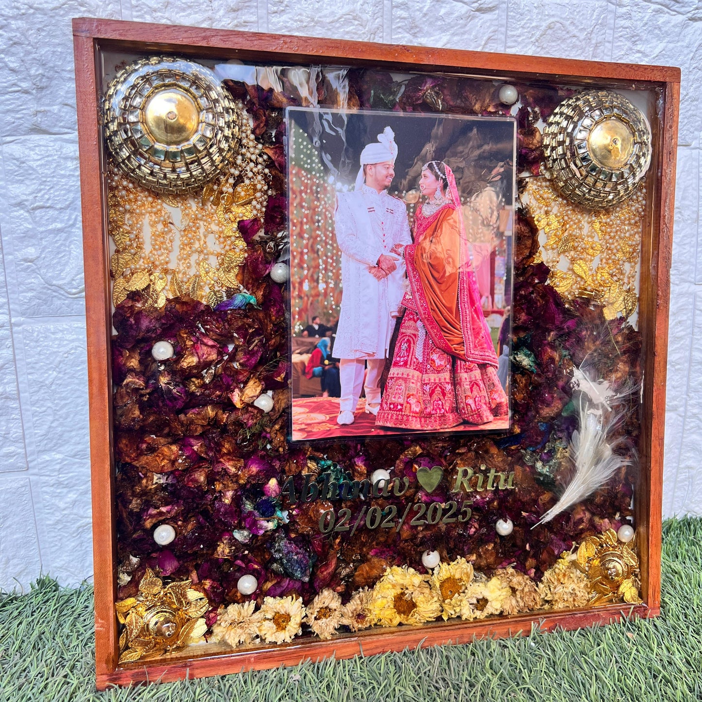 Resin 14 by 14 inch Square Frame with couple photo & kalangi & Keleera with Flowers petals Varmala Preservation