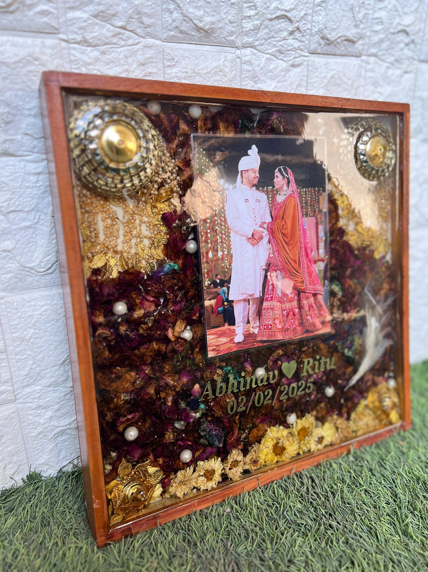Resin 14 by 14 inch Square Frame with couple photo & kalangi & Keleera with Flowers petals Varmala Preservation