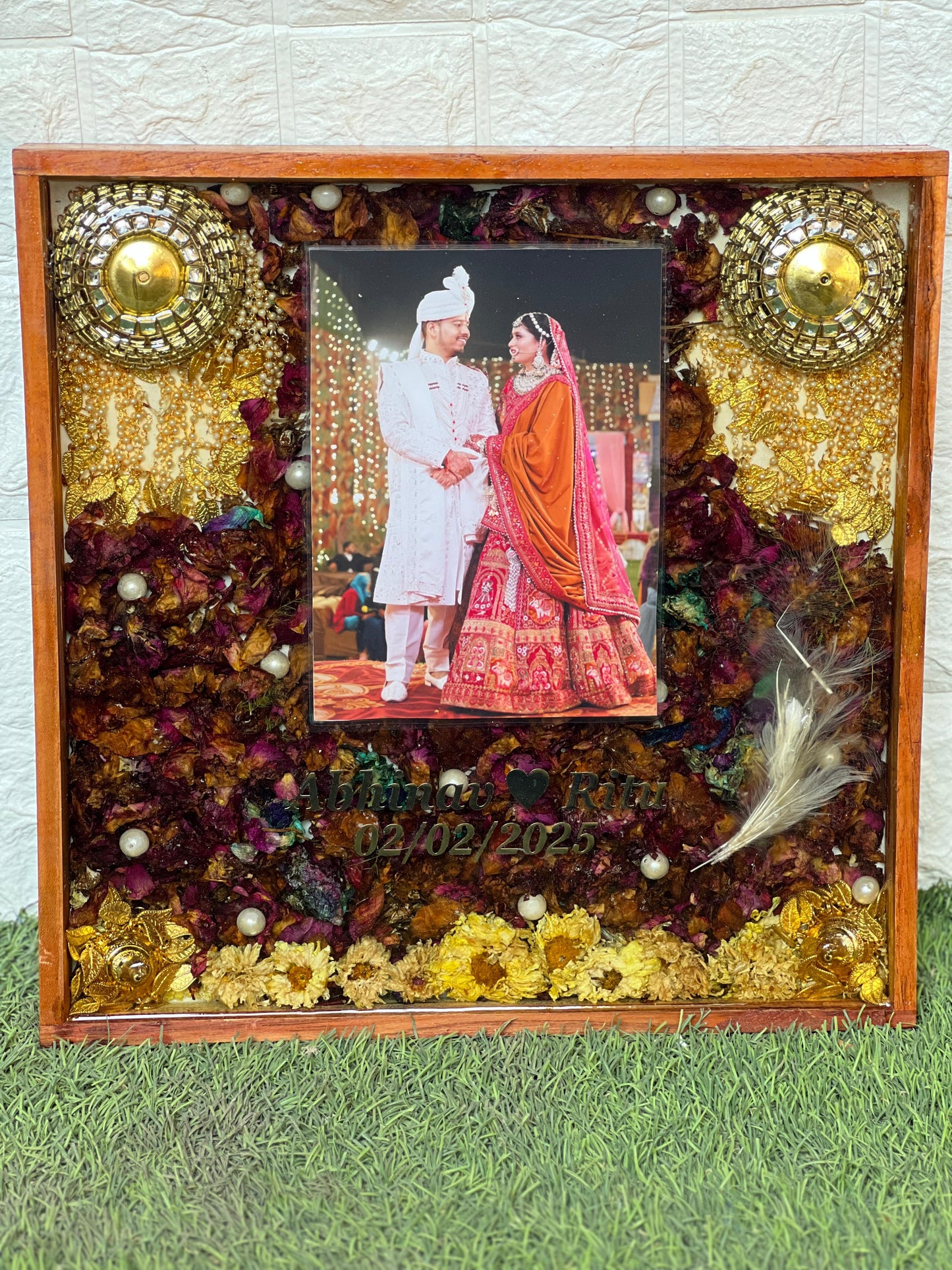 Resin 14 by 14 inch Square Frame with couple photo & kalangi & Keleera with Flowers petals Varmala Preservation