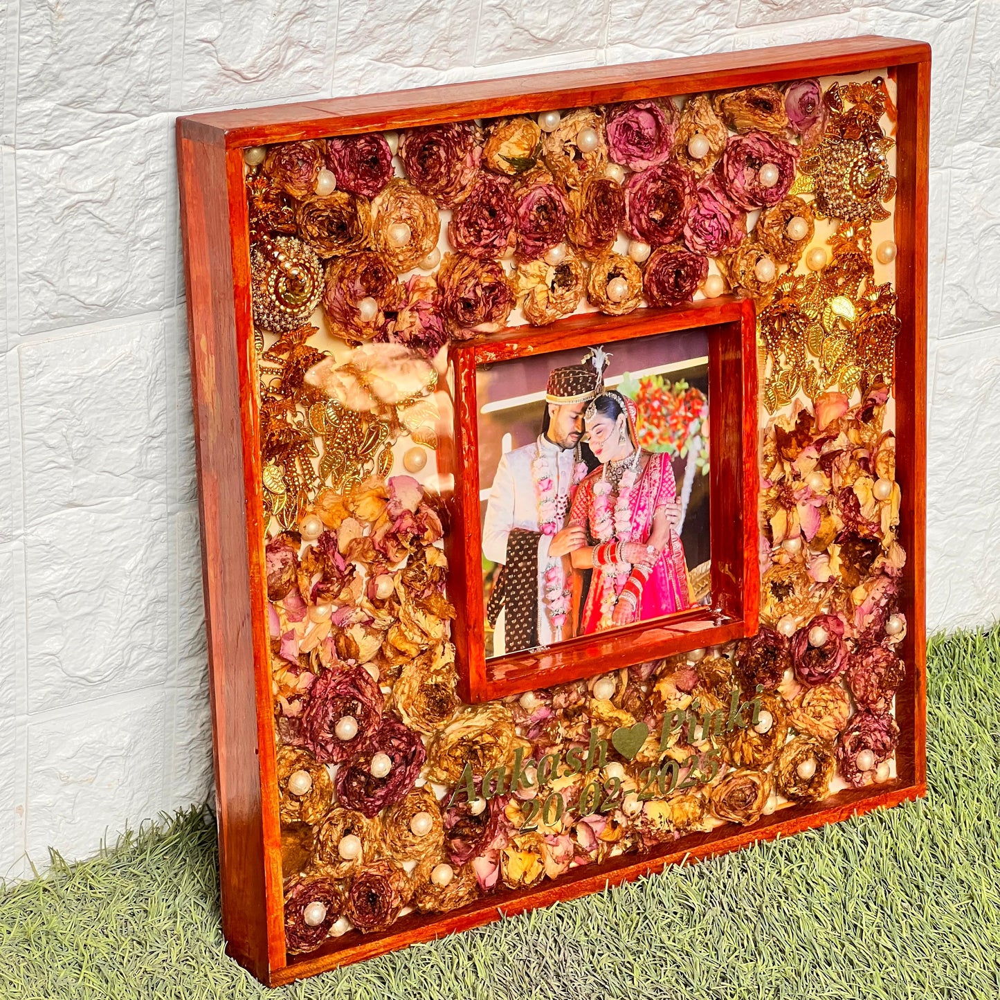Resin 16 by 16 inch double frame with Keleera , Flowers , with couple Photo & Name Varmala Preservation