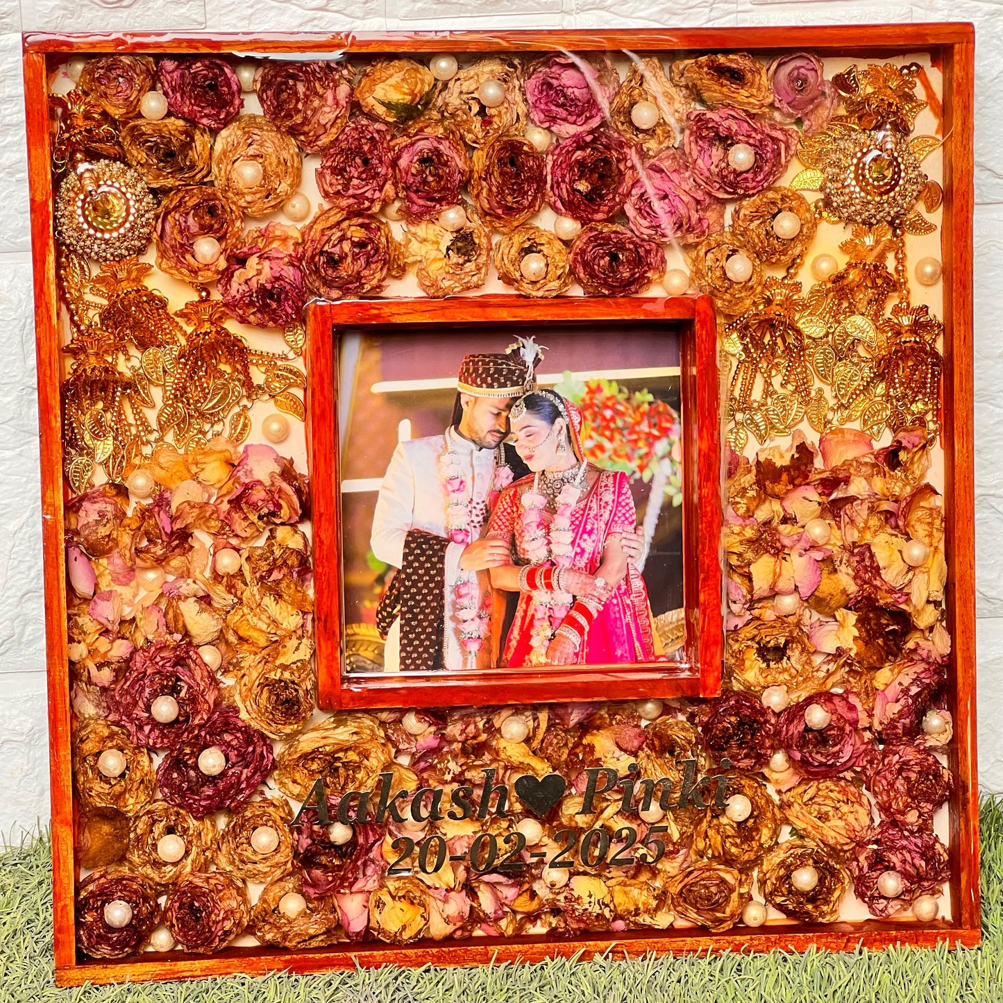 Resin 16 by 16 inch double frame with Keleera , Flowers , with couple Photo & Name Varmala Preservation