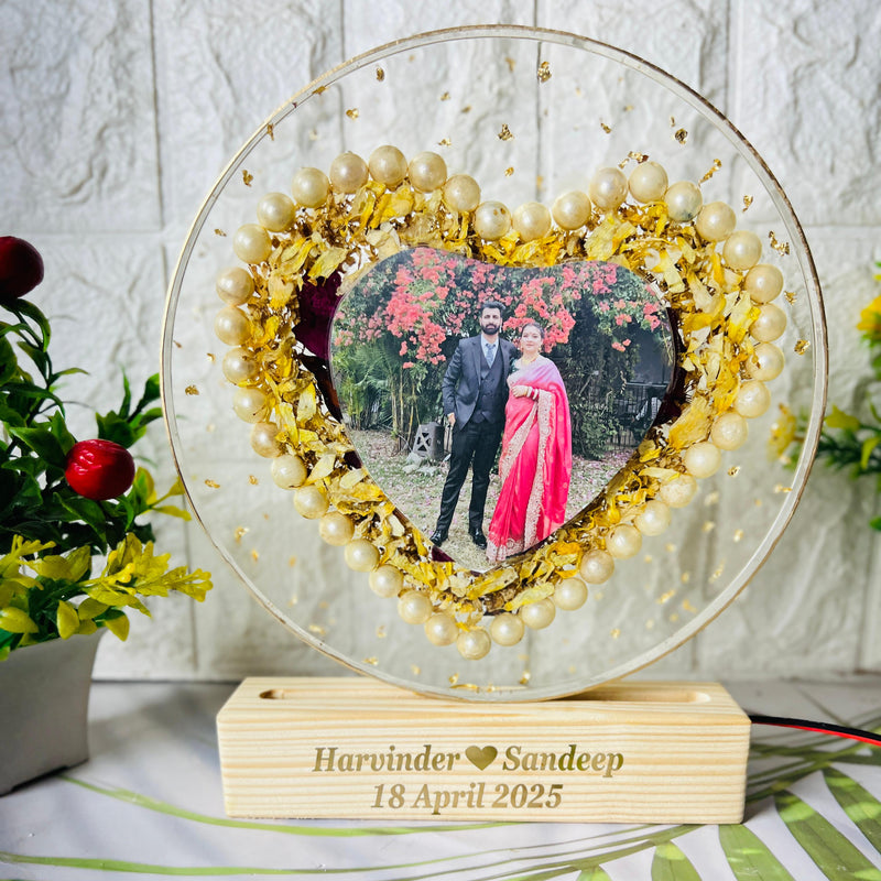 Resin 8inch round with heart shape with couple photo & pearls border with two varmala Preservation