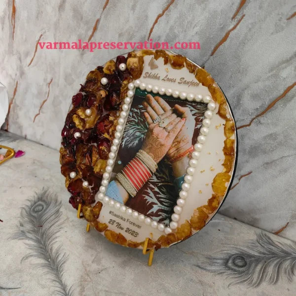 3D Varmala Flower Preservation Resin Frame with Metallic Stand (10 Inch)