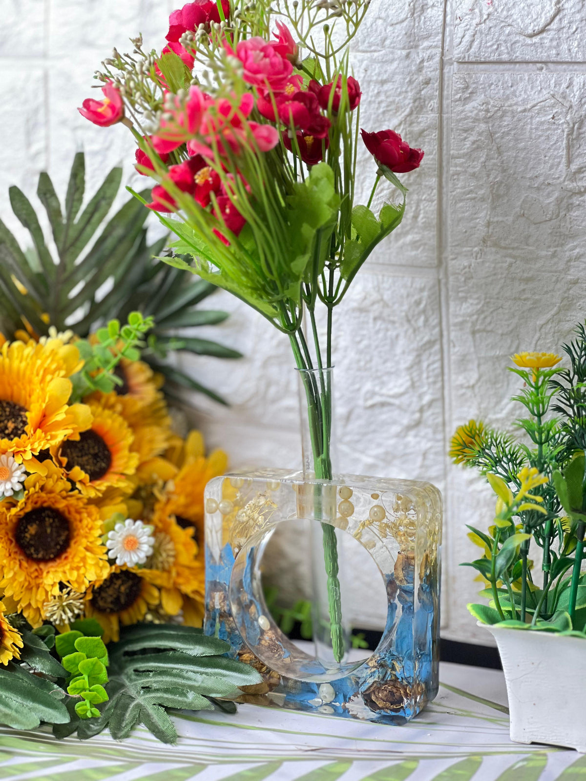Resin Flowers Plantter with Real Roses with Pearls Flowers Preservation