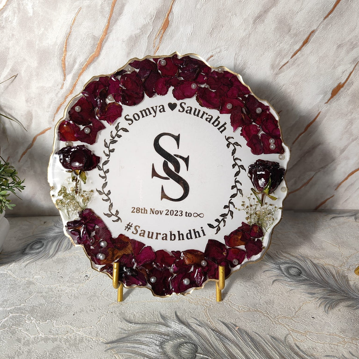 Wedding Flower Preservation Round Agate Border Frame | Personalized Wedding Date & Couple Name Logo Preservation Frame | Metal Stand (10 Inch Frame)