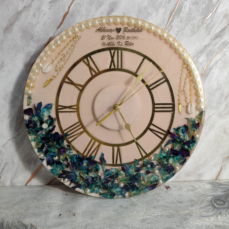 Varmala flower clock with names and pearls, close view