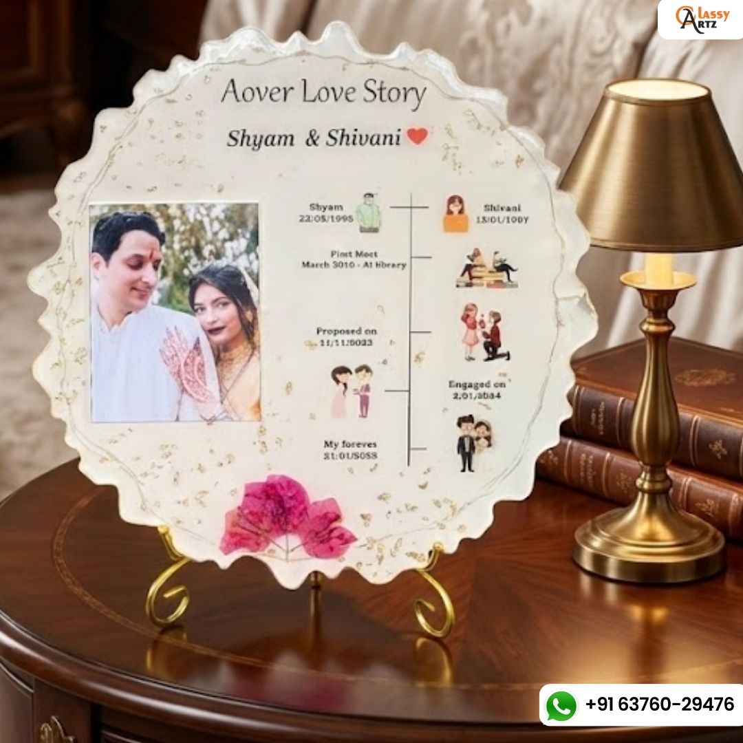 Curve-Shaped Resin Photo Frame (12-Inches)