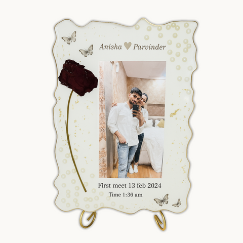 Resin Frame with First-Meeting Couple Photo and Rose Preservation (9 by 11 Inches)