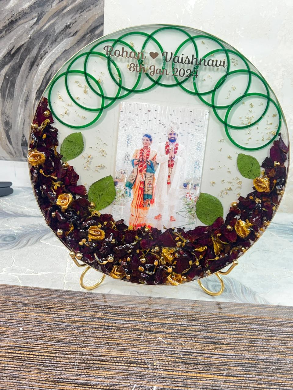 Beautiful resin 12 inch bangle varmala preservation frame with metal stand