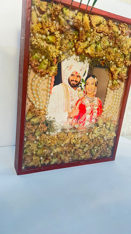 Teakwood Varmala Preservation Frame with Photo (12 by 16 inch)