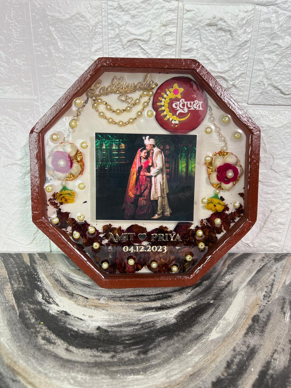 Octagonal-Shaped Wooden Varmala Preservation Photo Frame