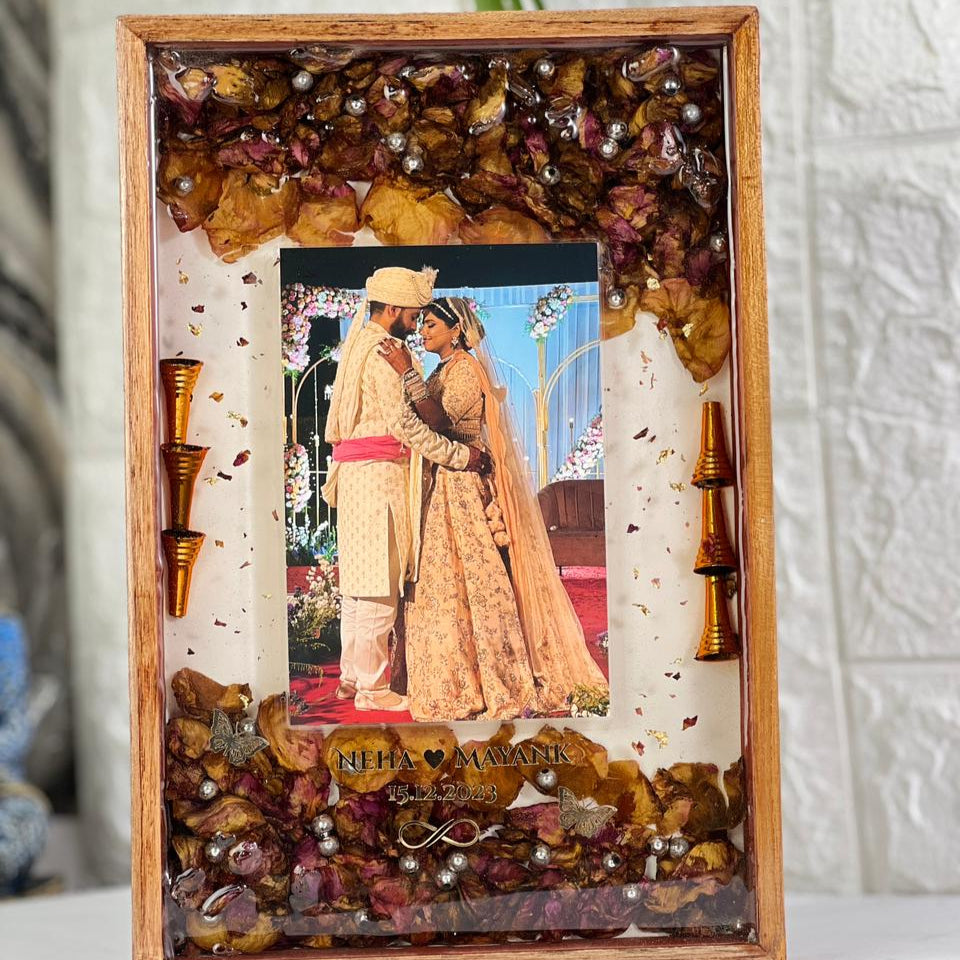 Teakwood Wedding Memory Resin Frame (8 by 12 inches)