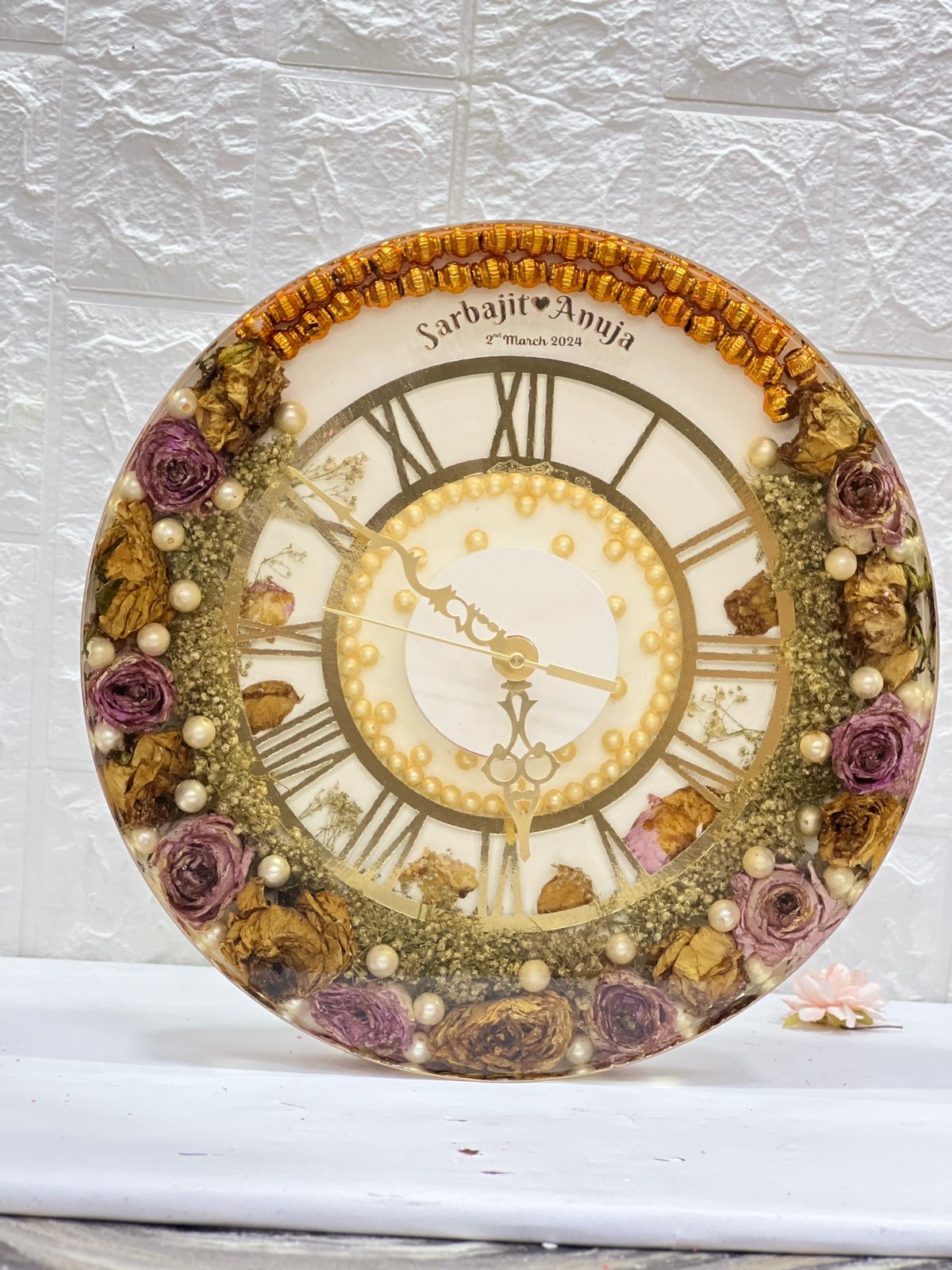 Luxury Varmala Flowers Preserved Resin Wall Clock