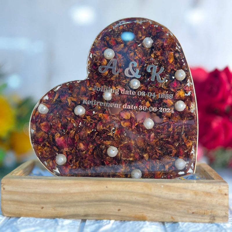 Custom Heart-Shaped Epoxy Resin Memory Frame (8-Inch)