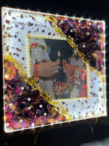 Resin 12by12 inch with red patels and pearl with couple photo and name and date with LED light varmala preservation