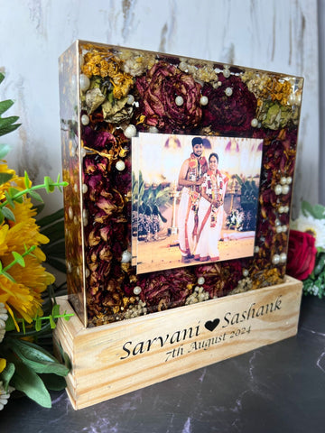 Resin-8inch squre with couple photo and LED stand with couple Name and date with BEAUTIFUL Varmala preservation