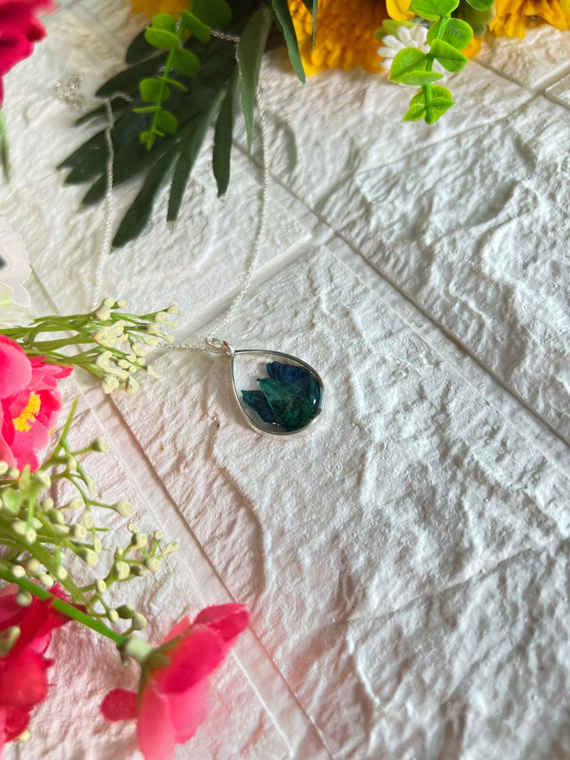 Resin orchid flower Leaf shape pendent flower  preservation