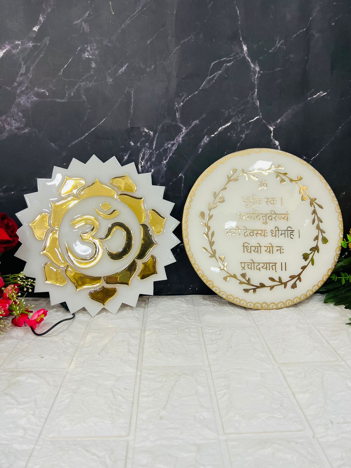 Resin 10 inch round gayatri manta with LED light & 10inch Acrylic curve shape Om with LED