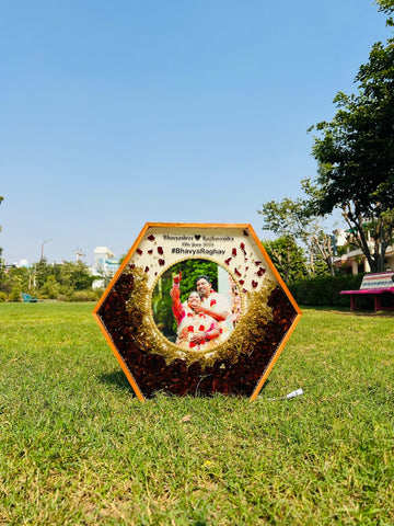 Resin 16inch Hexagonal with Red rose with babybreath with couple Name and photo with LED light Varmala Preservation