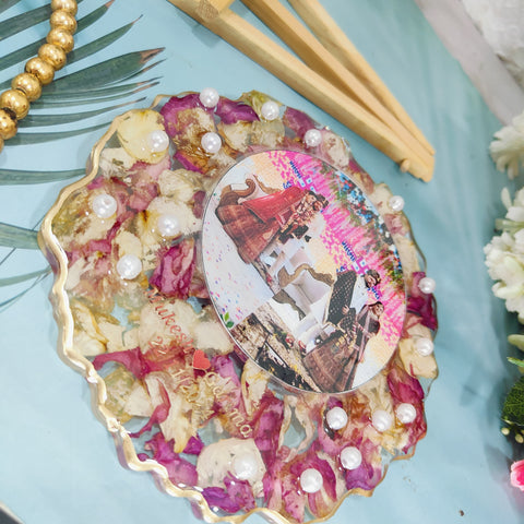 Beautifully Sealed Wedding Garland Flowers in 5-Inches Epoxy Resin Frame