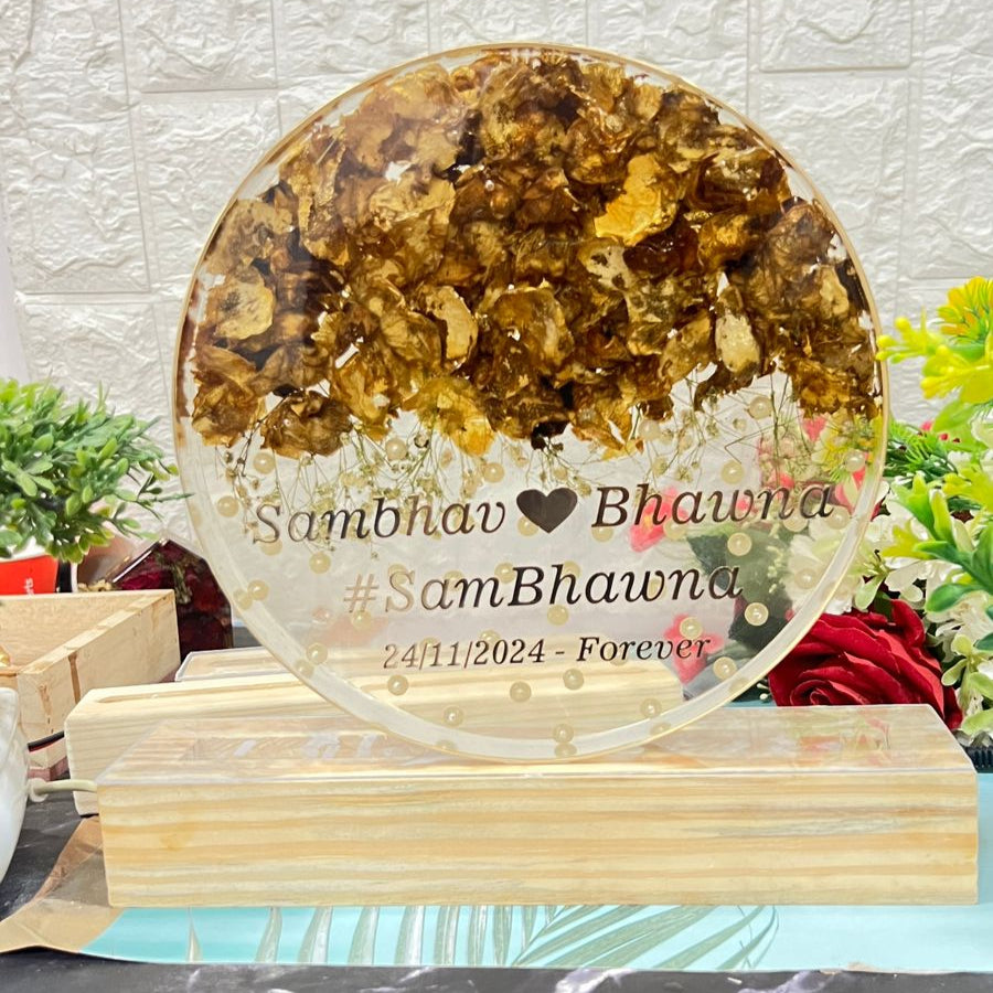 Wedding Garland Flowers Preservation in Resin 8-Inches Round Frame