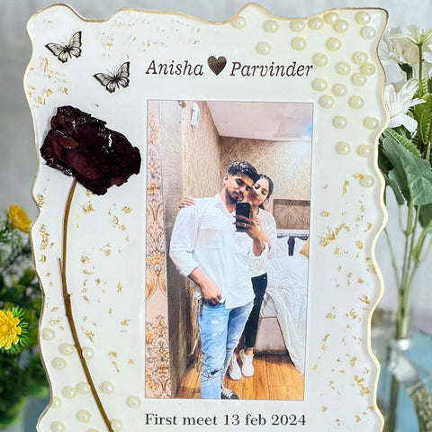 Resin Frame with First-Meeting Couple Photo and Rose Preservation (9 by 11 Inches)