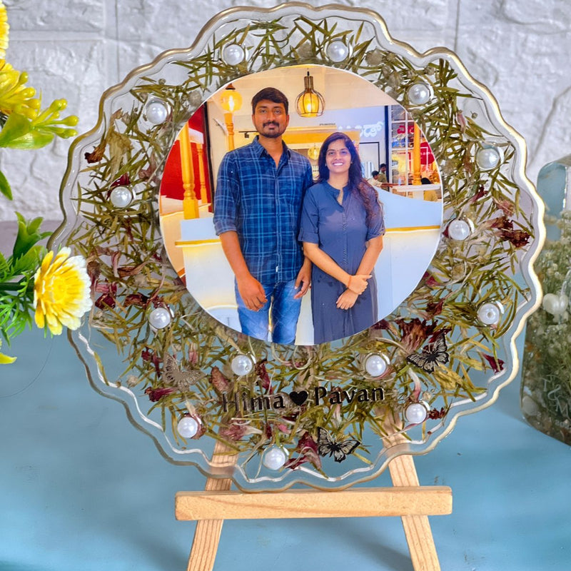 3D Resin Frame with Flowers Preservation (6-Inches)