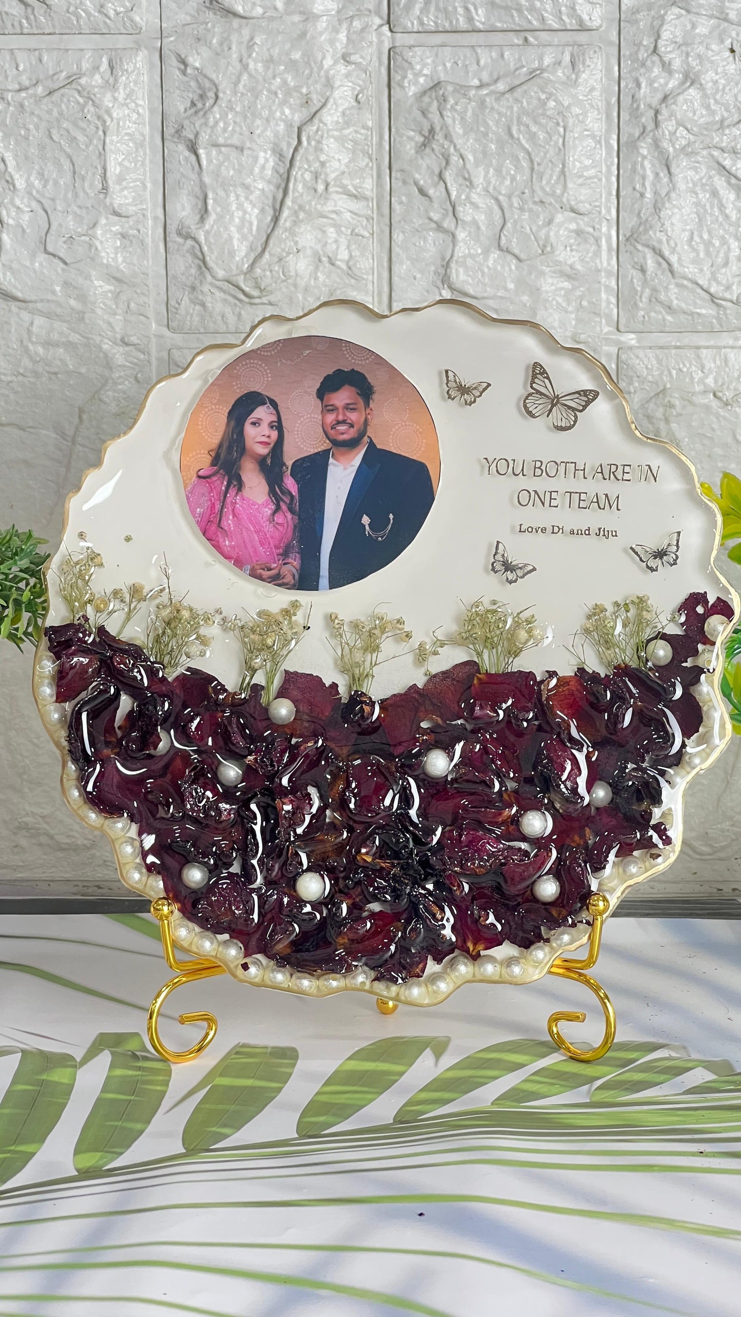 Resin 8inch curve shape with Red roses Petals and Pearls with couple photo and Name and Date Varmala Preservation