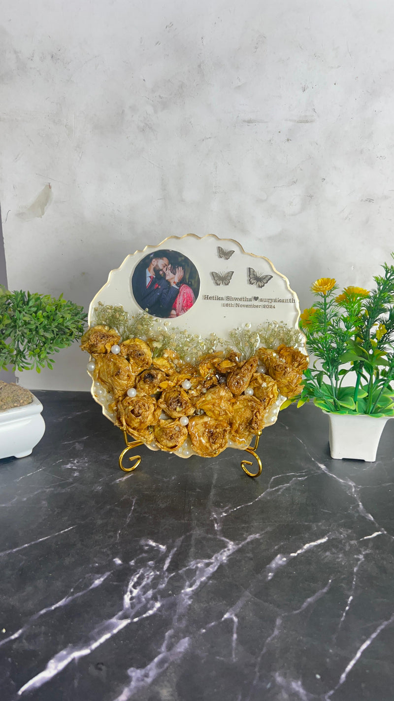 Resin 8inch curve shape with Yellow Flowers with 3d shape and Pearls with Babybreath with Couple Photo and Name Varmala Preservation