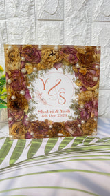 Deep-Casting Resin Frame with Preserved Wedding Card & Garland (8-Inches)