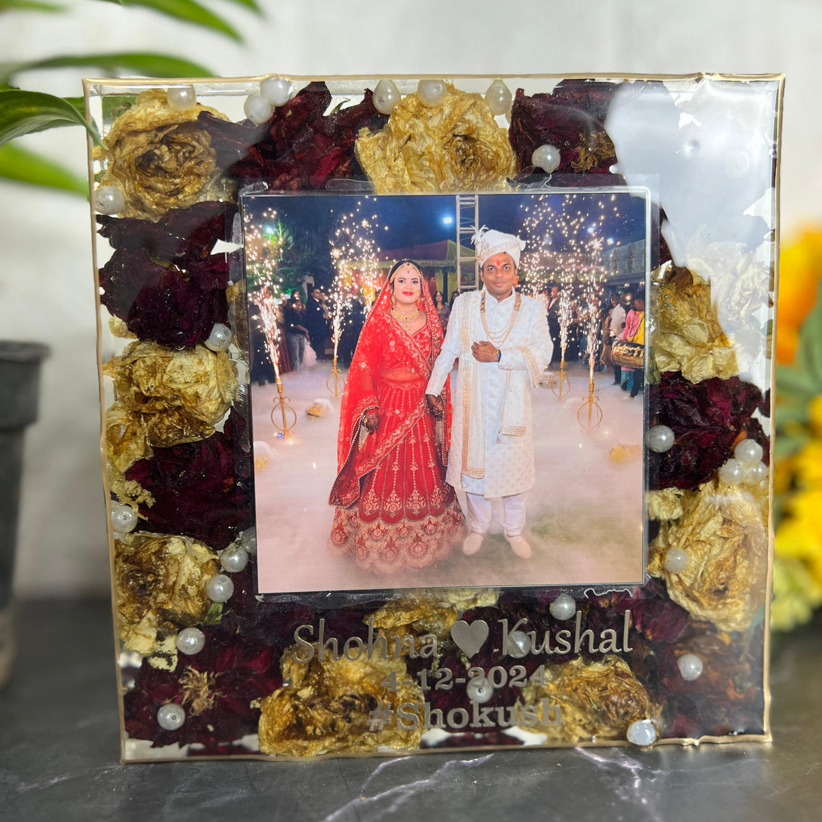 Deep-Casting Square Resin Frame with Varmala Flowers (8-Inches)