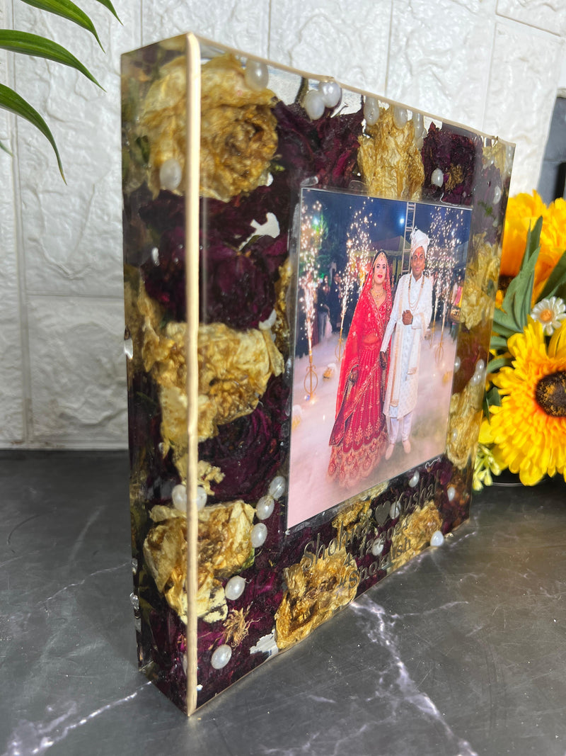 Deep-Casting Square Resin Frame with Varmala Flowers (8-Inches)
