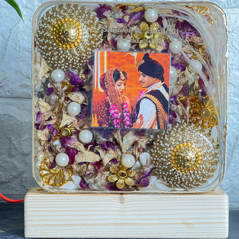 Resin Preservation of Varmala, Kaleera and Kalangi in Square Frame (6-Inches)